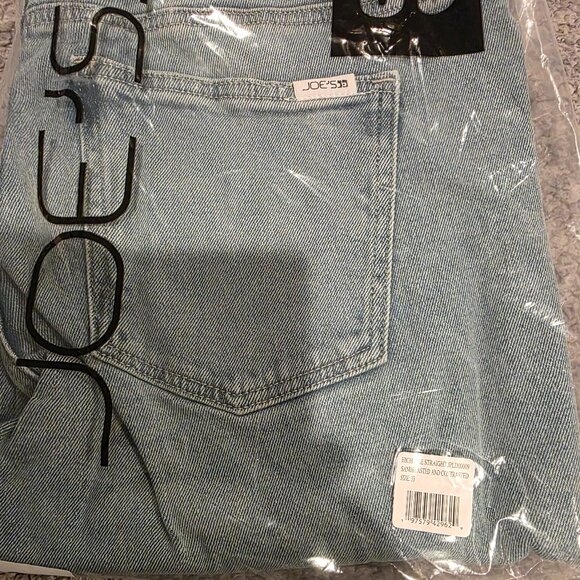 NWT: Joe's High Rise Straight Sandblasted Jeans Sizes: 30, 32, 33 - Picture 9 of 9